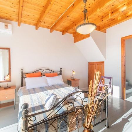 Balis Panorama Villa Chlomos ภายนอก รูปภาพ